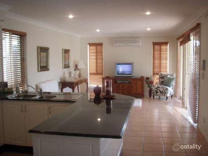 1/10 Miami Shore Pde, Miami, QLD 4220