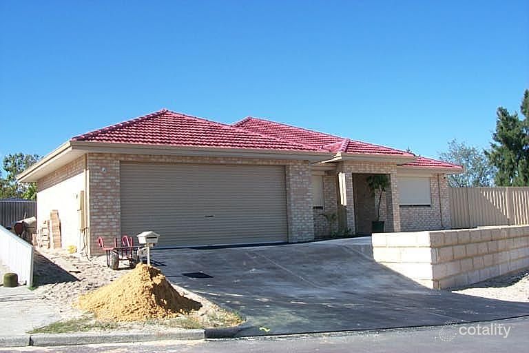 2 Skyline Rise, Ballajura, WA 6066