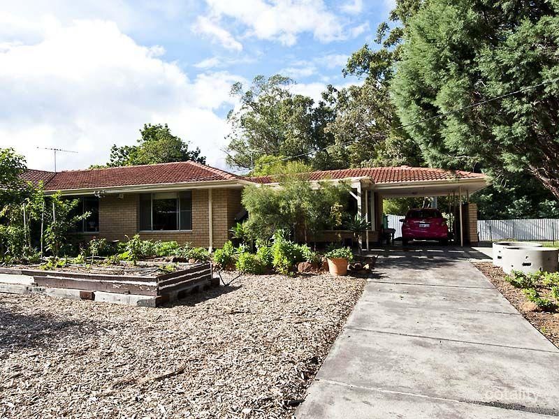 7 Anita Pl, Lesmurdie, WA 6076