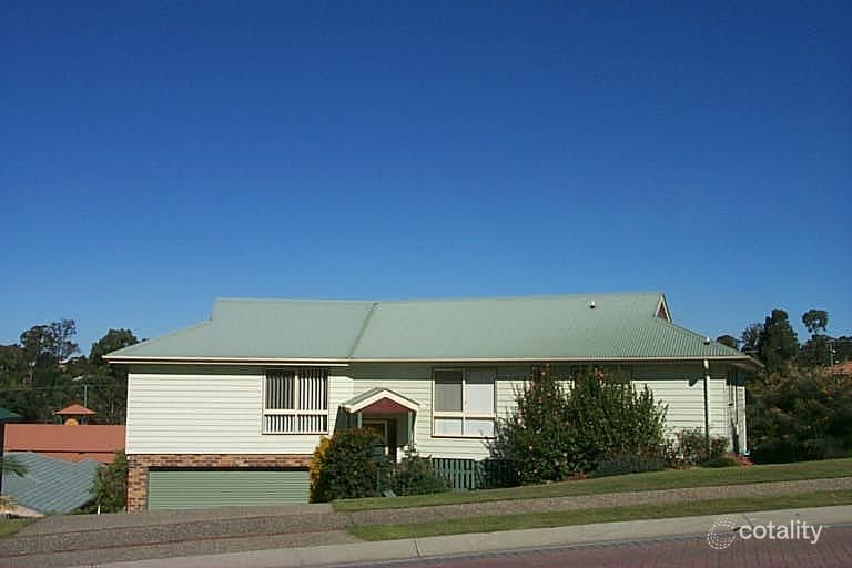 41 Hillenvale Ave, Arana Hills, QLD 4054