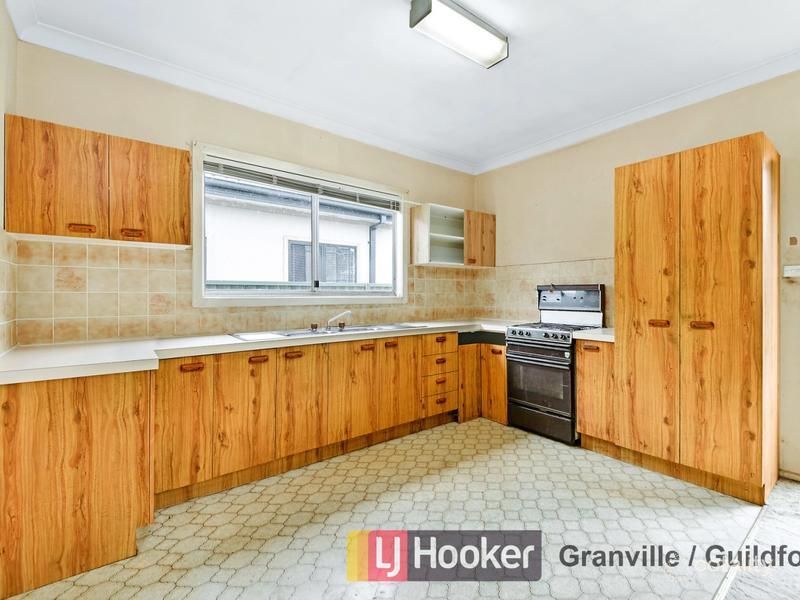 3 Adam St, Guildford, NSW 2161