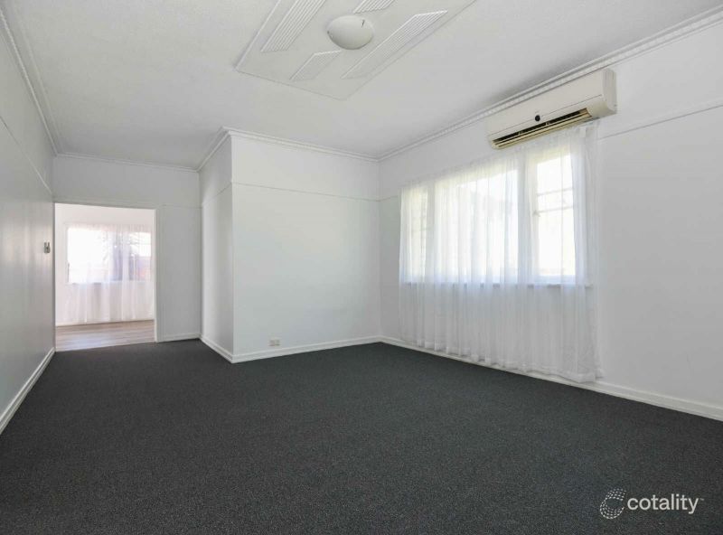 42 Glenvale Rd, Harristown, QLD 4350