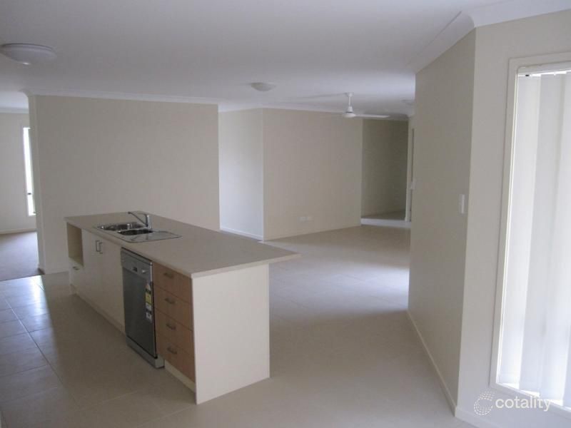 14 Weymouth St, Bundamba, QLD 4304