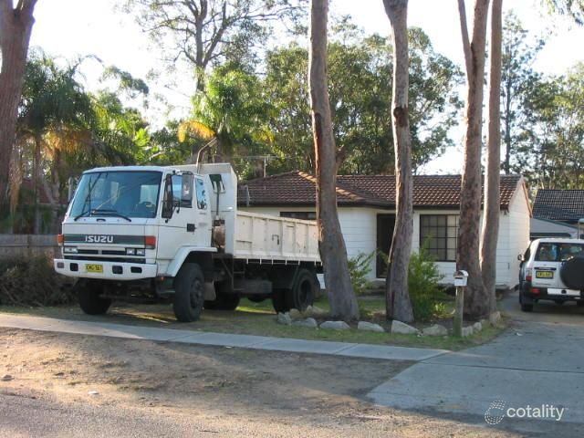 27 Moala Pde, Charmhaven, NSW 2263