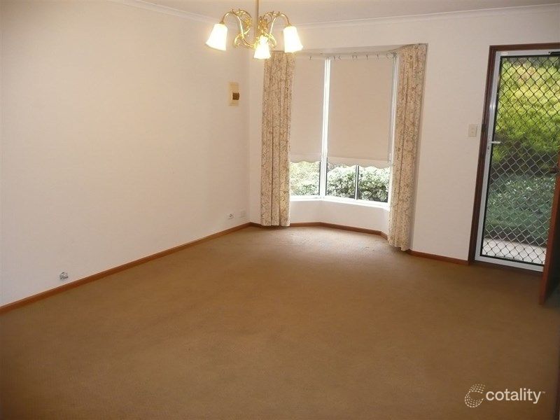 5/2 Hermitage Pl, Wynn Vale, SA 5127