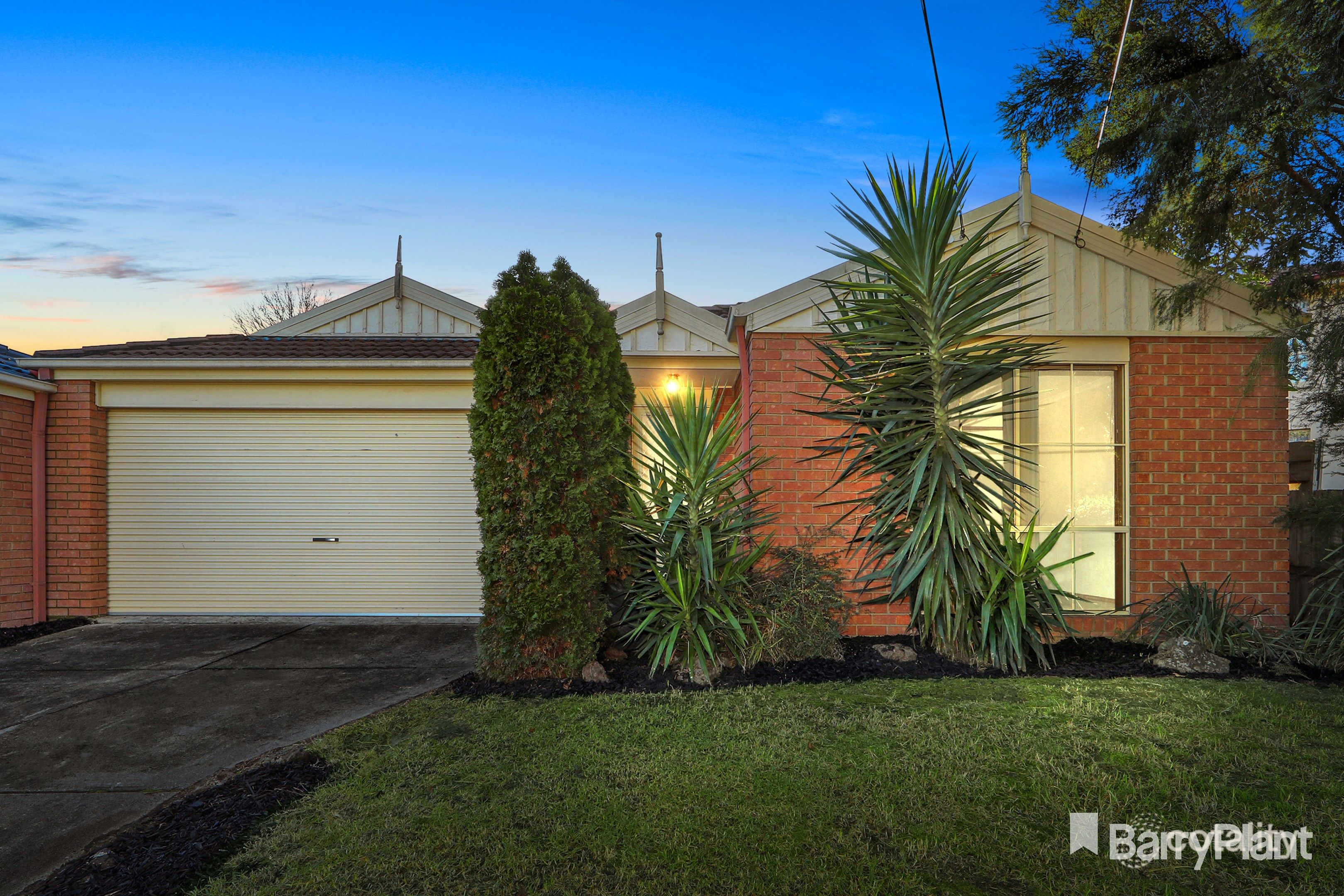 54 Laura Rd, Knoxfield, VIC 3180
