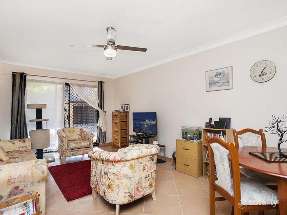 2/20 Duet Dr, Mermaid Waters, QLD 4218