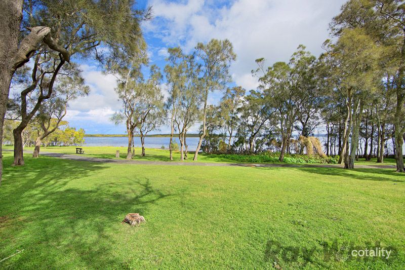 16 Diamond Head Dr, Budgewoi, NSW 2262