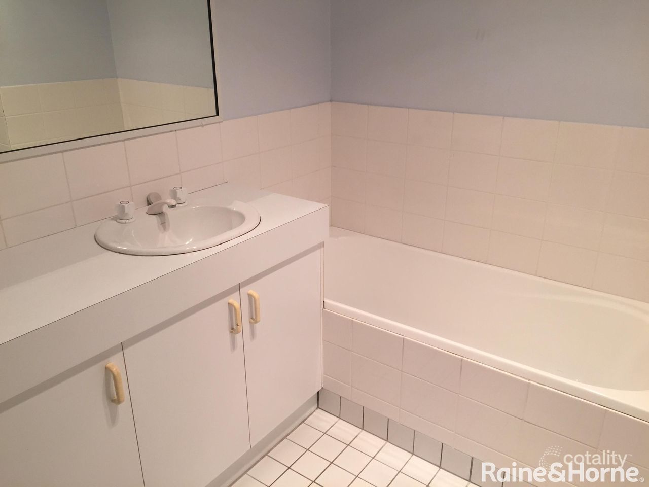 4/482 Bridge Rd, West Mackay, QLD 4740