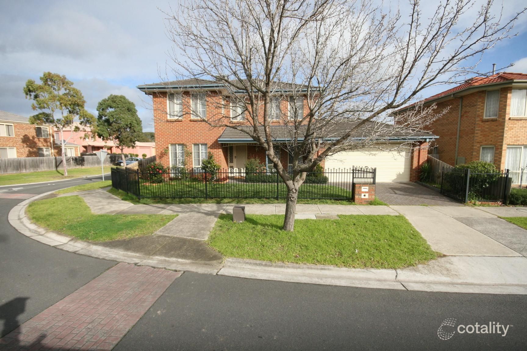 8 Meridian Pde, Wantirna South, VIC 3152