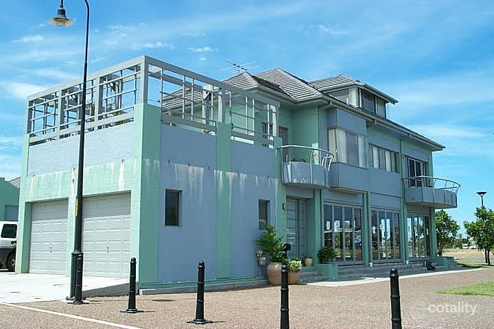 1/74 The Lane, Maryville, NSW 2293