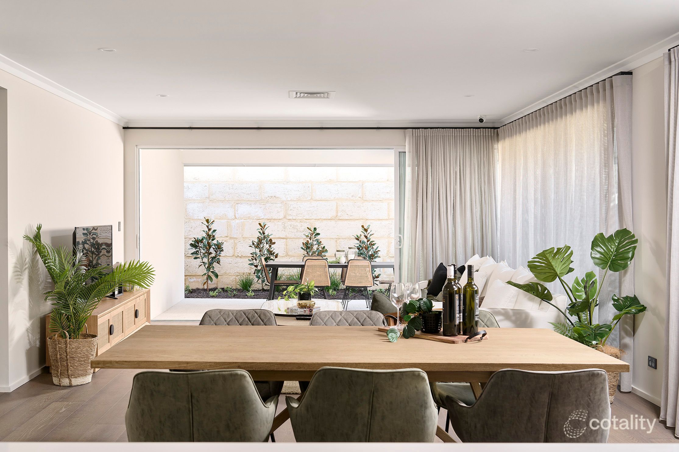 10a Craigie Dr, Craigie, WA 6025