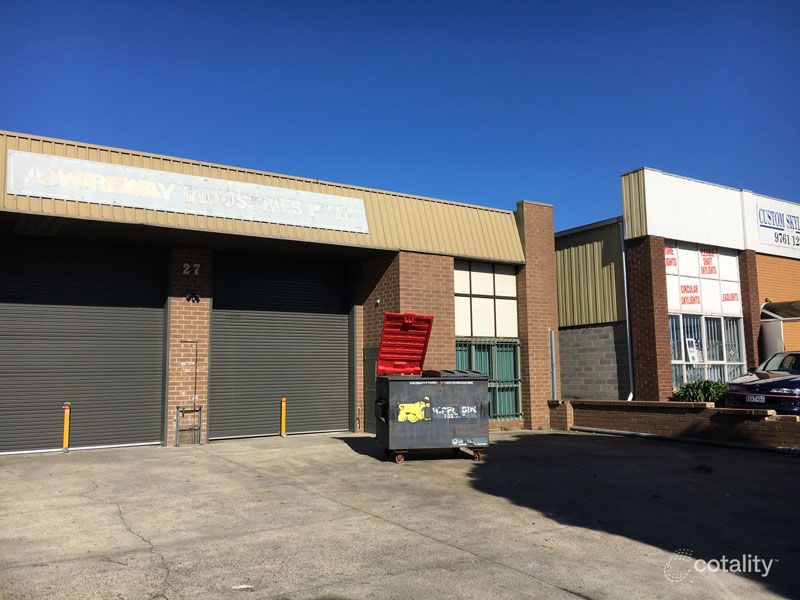 2/27 Holloway Dr, Bayswater, VIC 3153