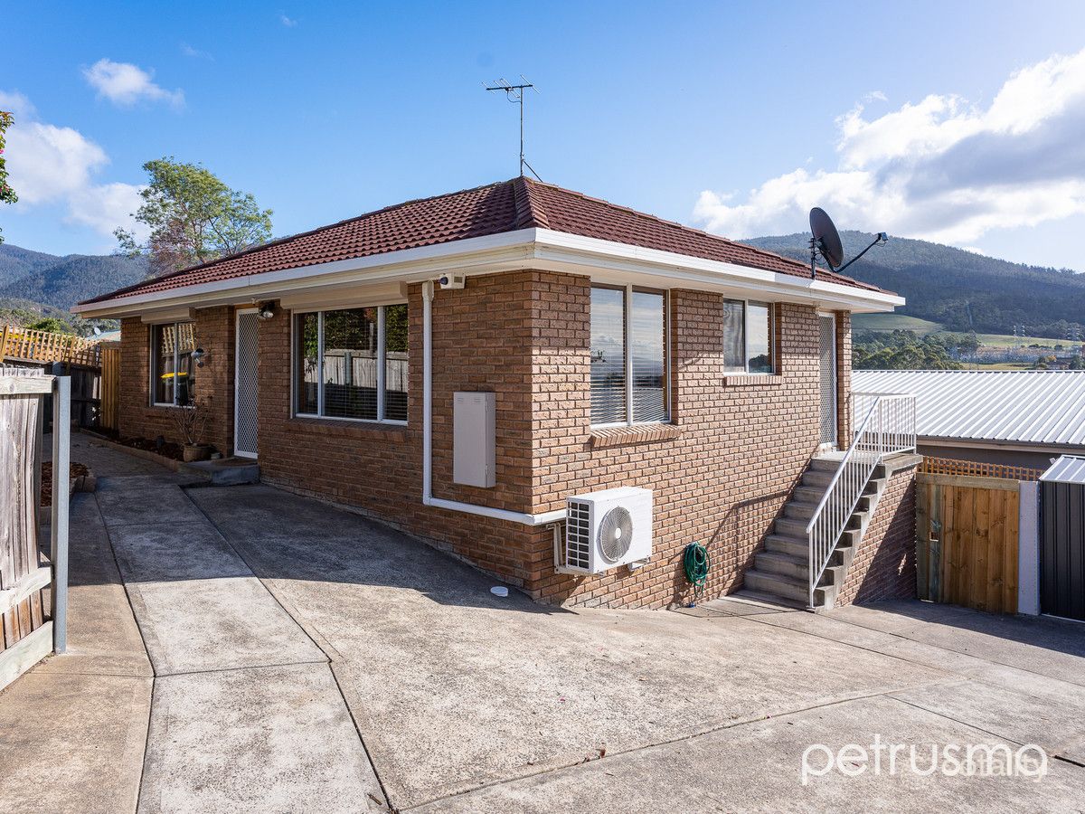 2/4 Bosco Dr, Glenorchy, TAS 7010