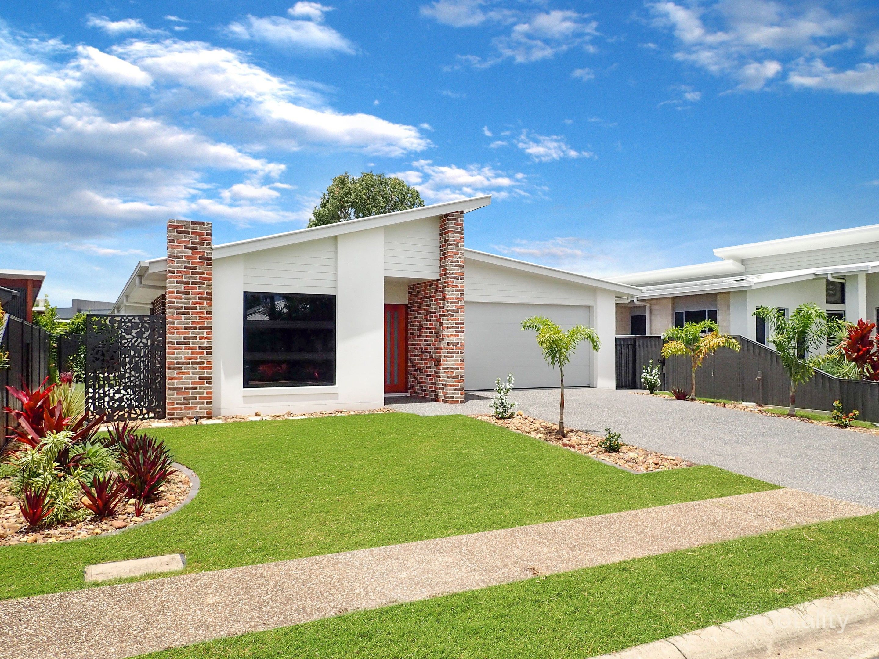 18 Satinwood Ave, Urraween, QLD 4655