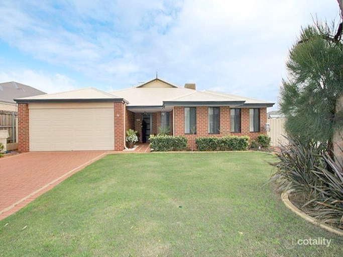 30 Carissa Turn, Halls Head, WA 6210
