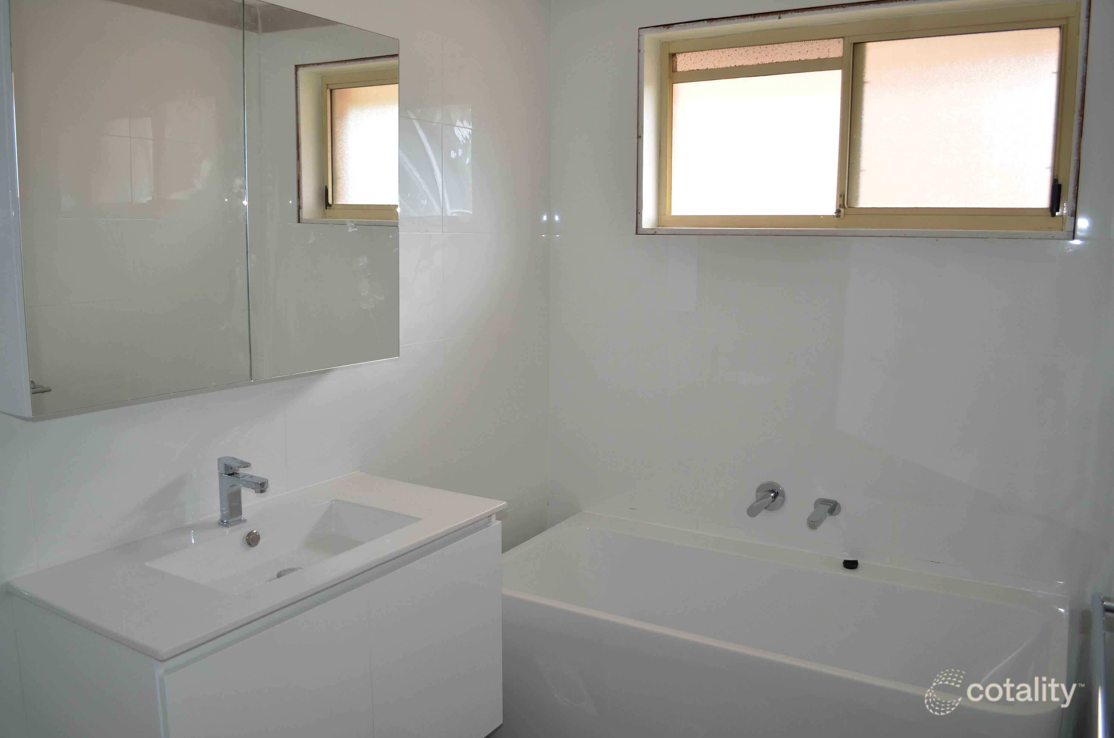 1/50 Parkhill Ave, Leumeah, NSW 2560