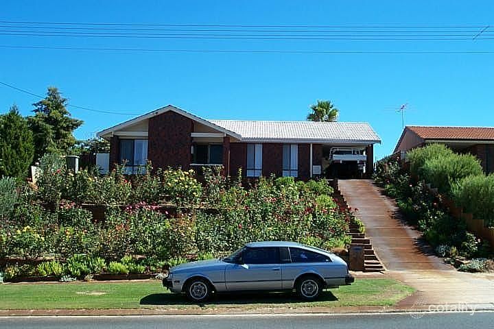 35 Emperor Ave, Beldon, WA 6027