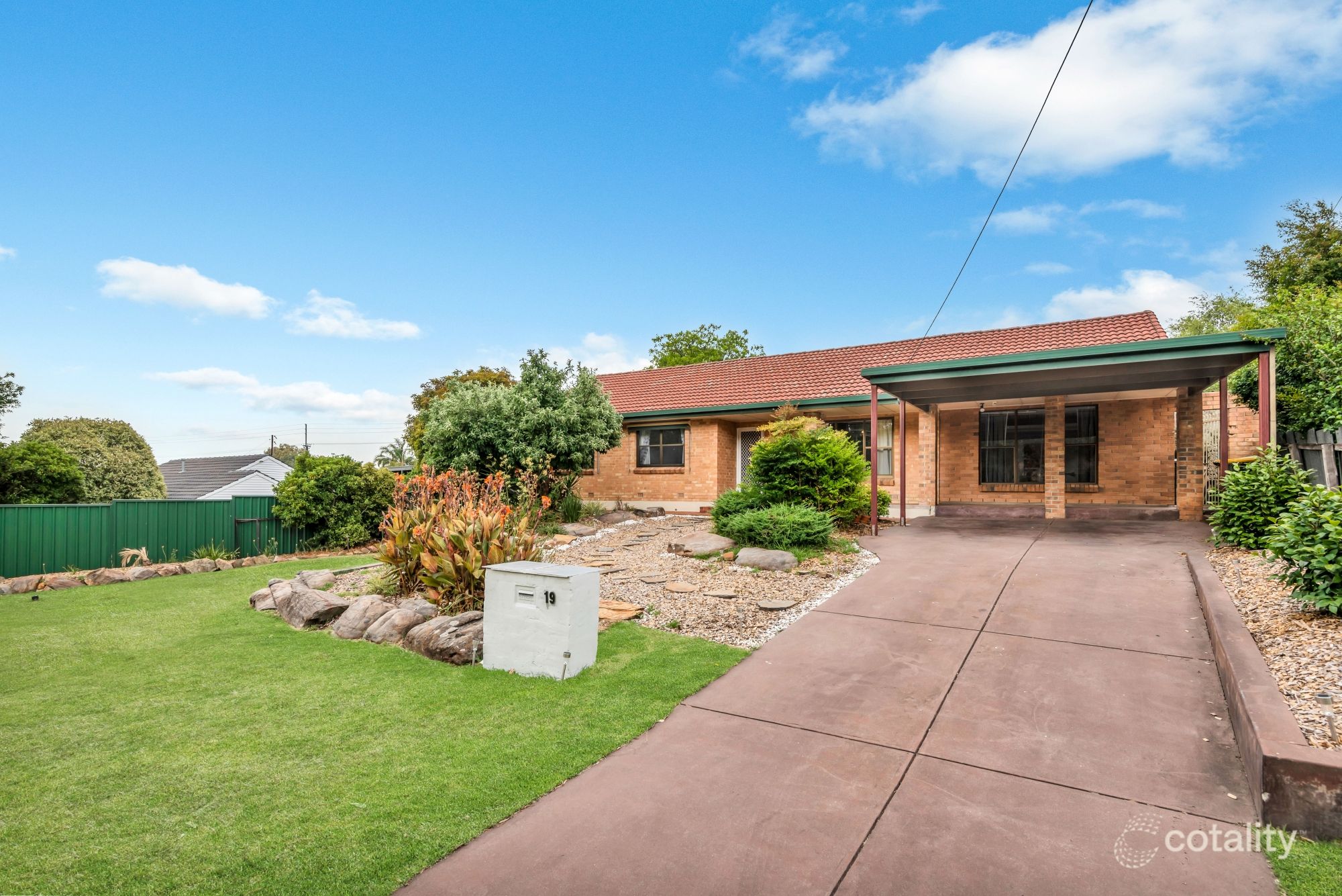 19 Bluehills Rd, O'Halloran Hill, SA 5158
