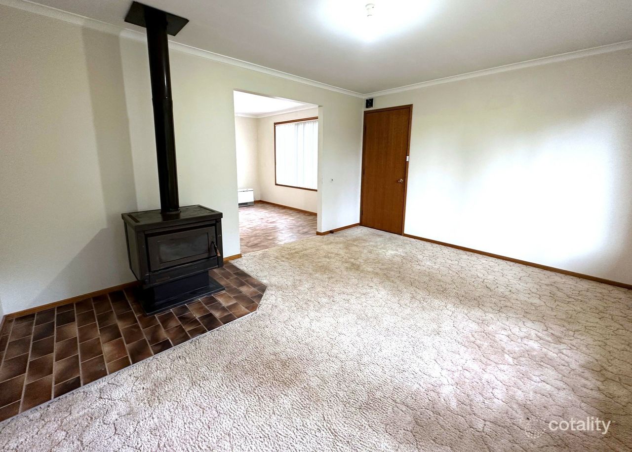 7 Wilga St, Hanwood, NSW 2680