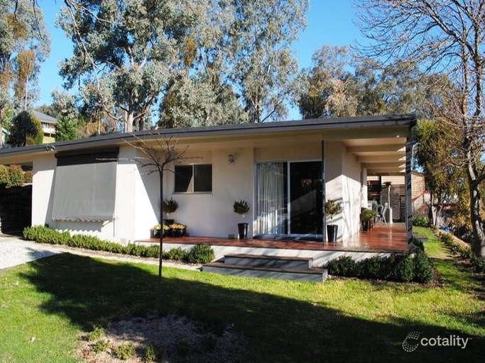 24 Halls Rd, Myrtleford, VIC 3737