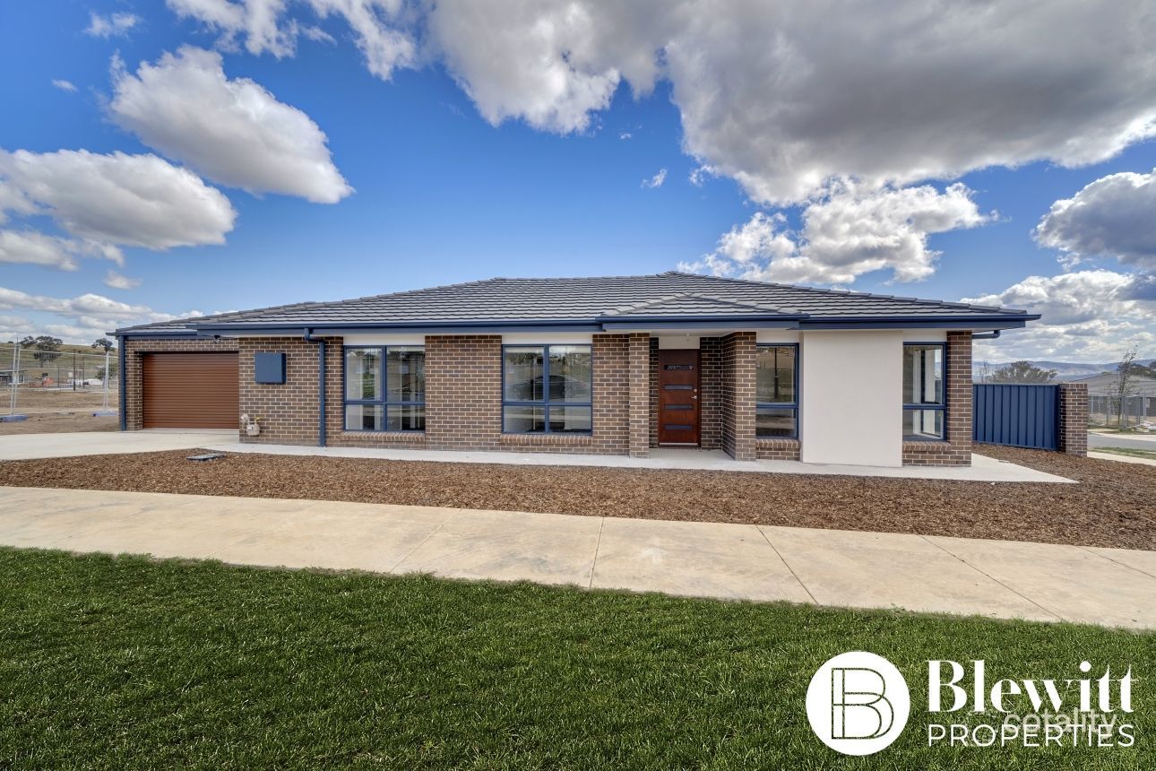21 Lionel Rose St, Holt, ACT 2615