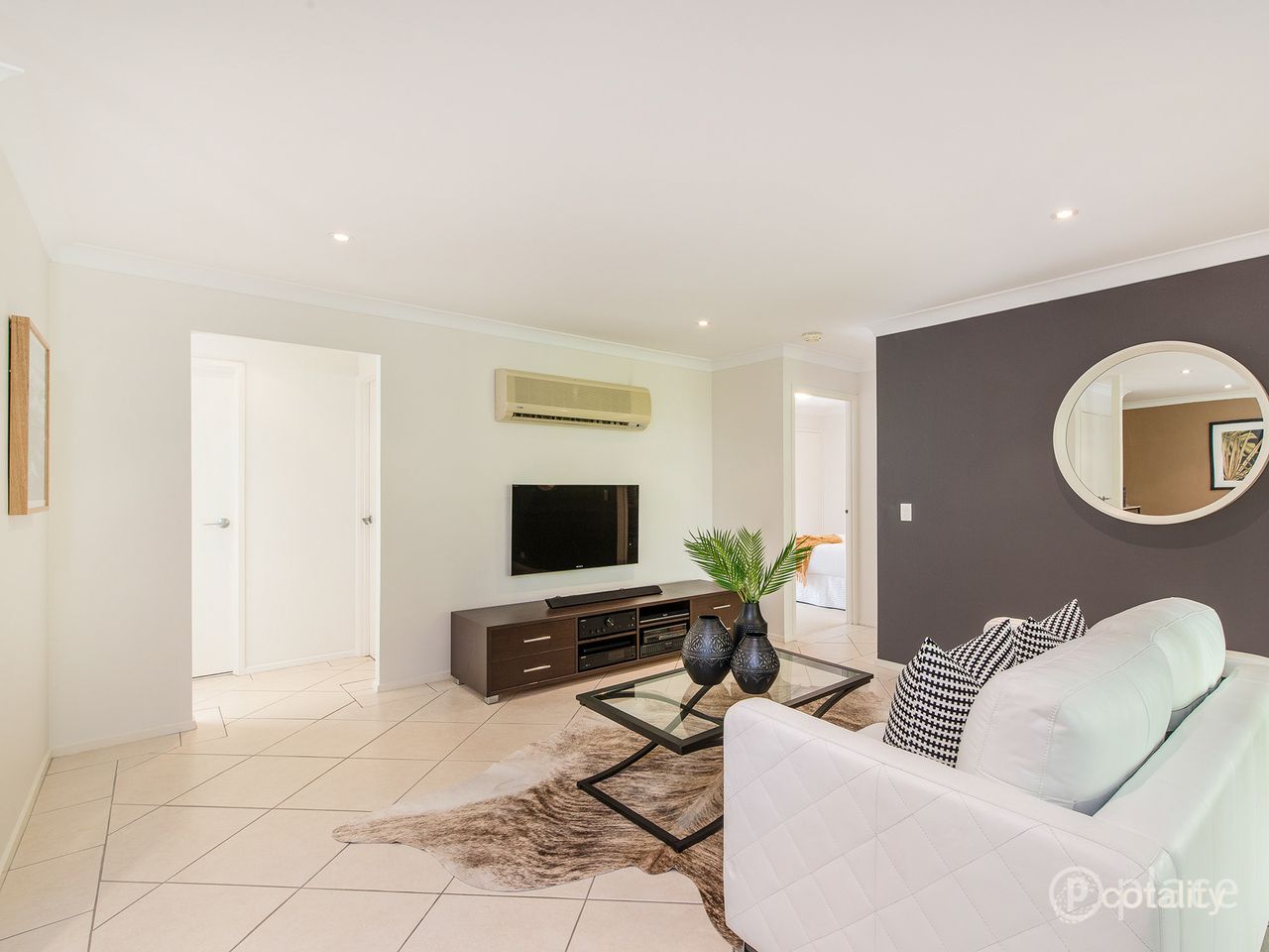 3 Mannersley St, Carindale, QLD 4152