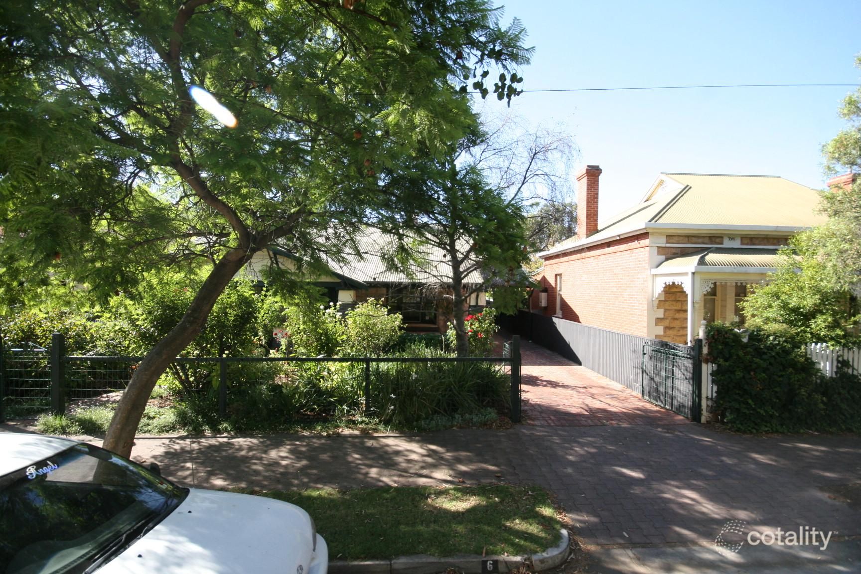 6 Cowper Rd, Black Forest, SA 5035