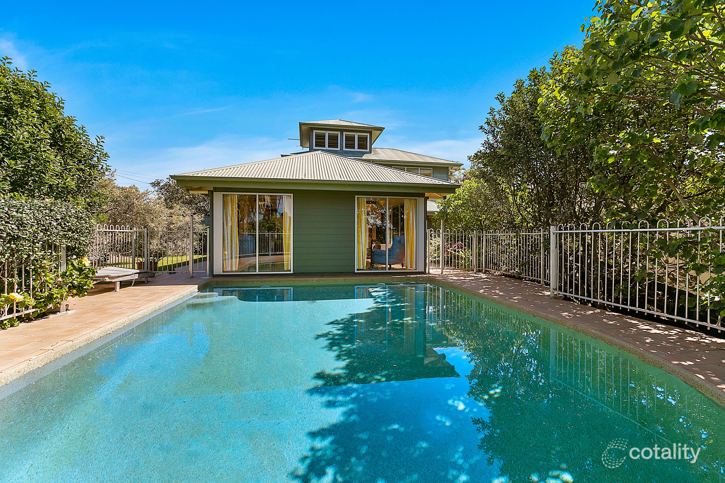 2 Landrail St, Peregian Beach, QLD 4573