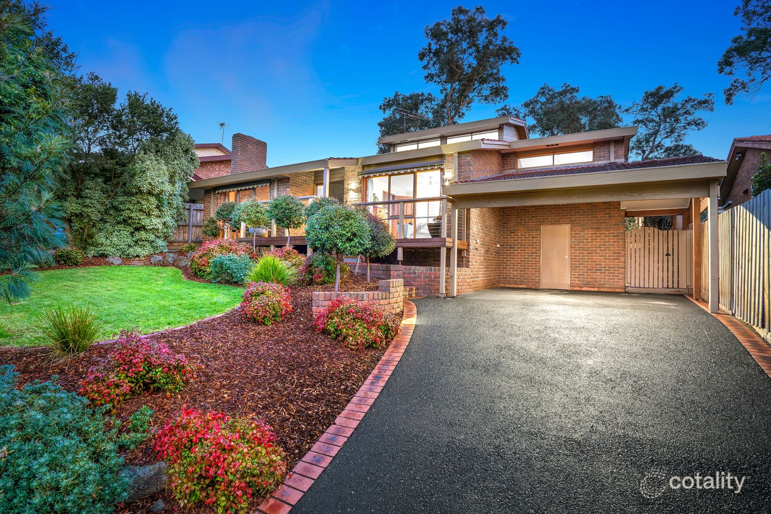 13 Sarah Ct, Eltham North, VIC 3095