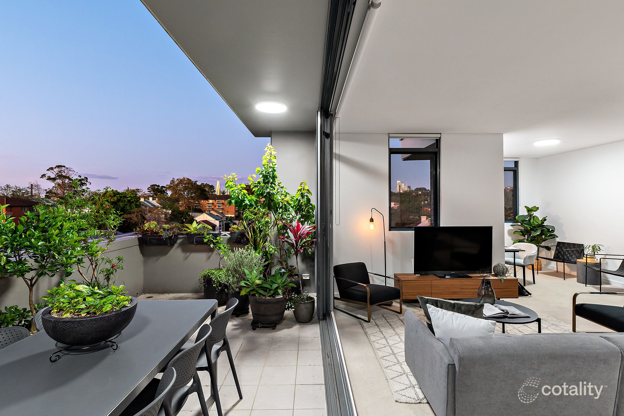 111/10 Pyrmont Bridge Rd, Camperdown, NSW 2050