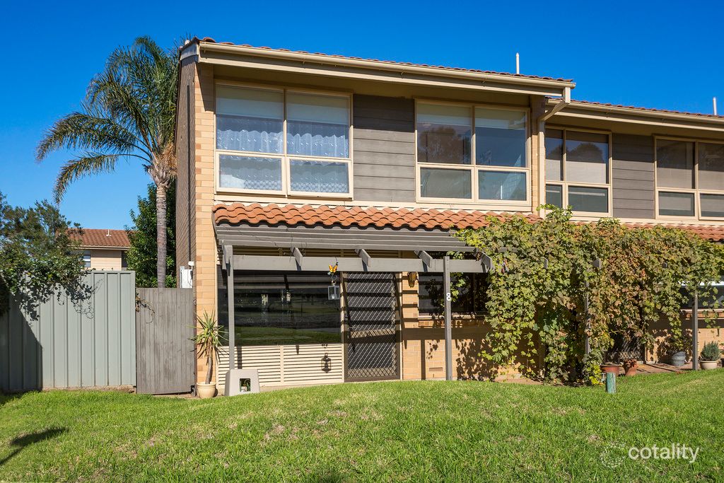 8/41 Lochside Dr, West Lakes, SA 5021