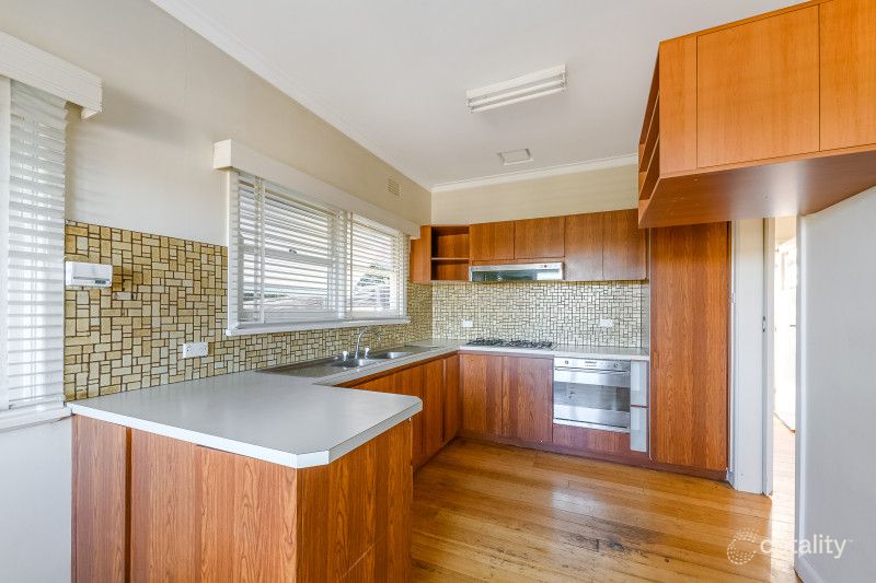 29 Livingstone Rd, Eltham, VIC 3095