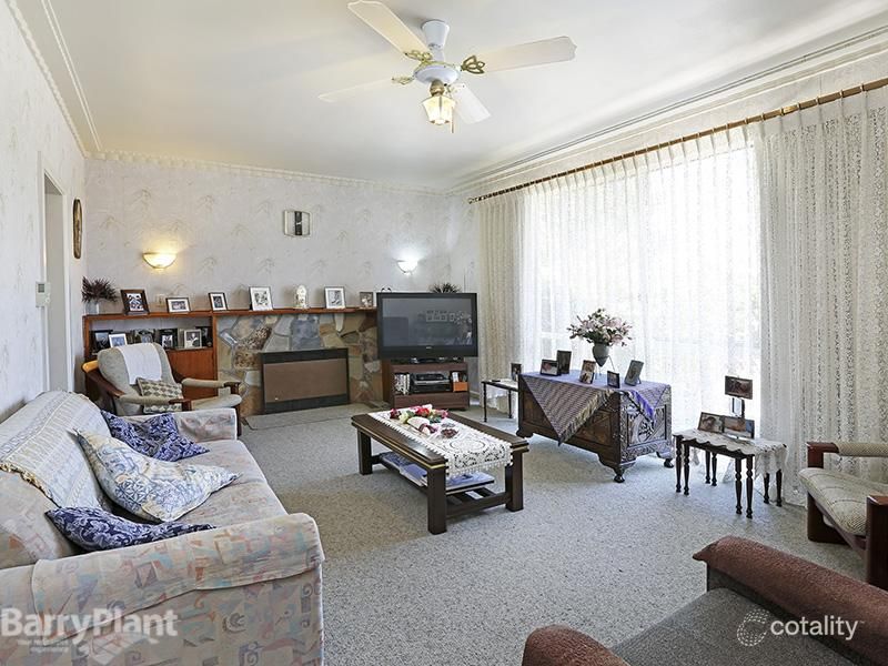 4 Macarthur Ave, Hamlyn Heights, VIC 3215