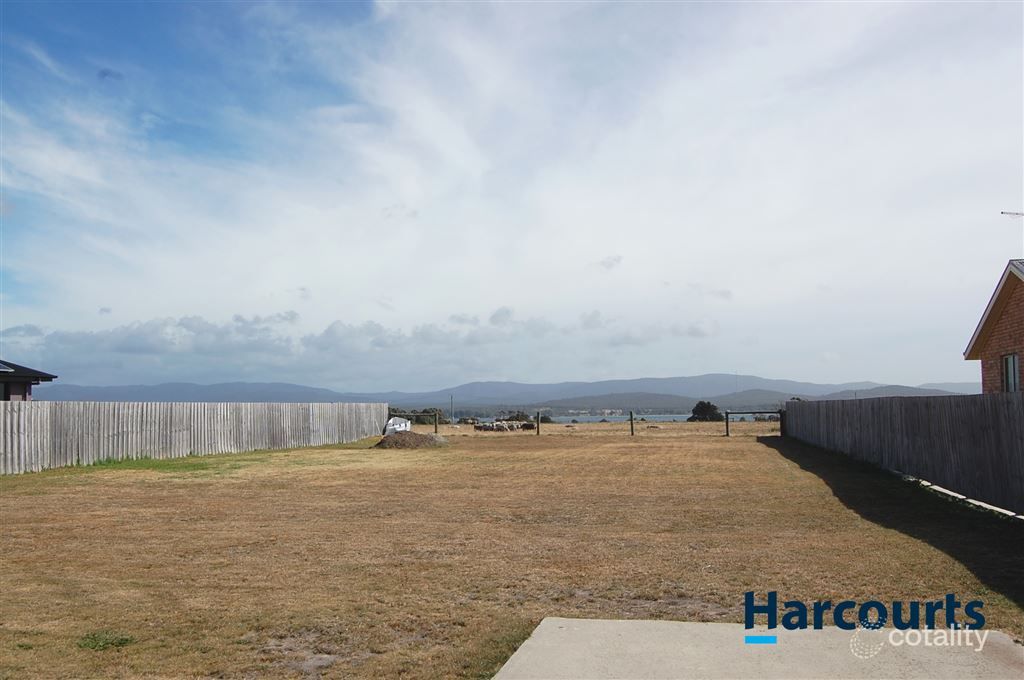 14 Illusion Way, George Town, TAS 7253