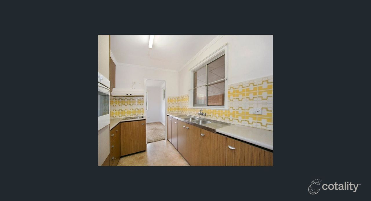 2 Helena St, Biggera Waters, QLD 4216