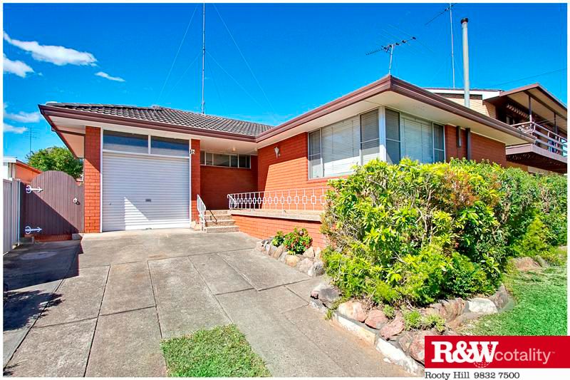 16 Inglis Ave, St Marys, NSW 2760