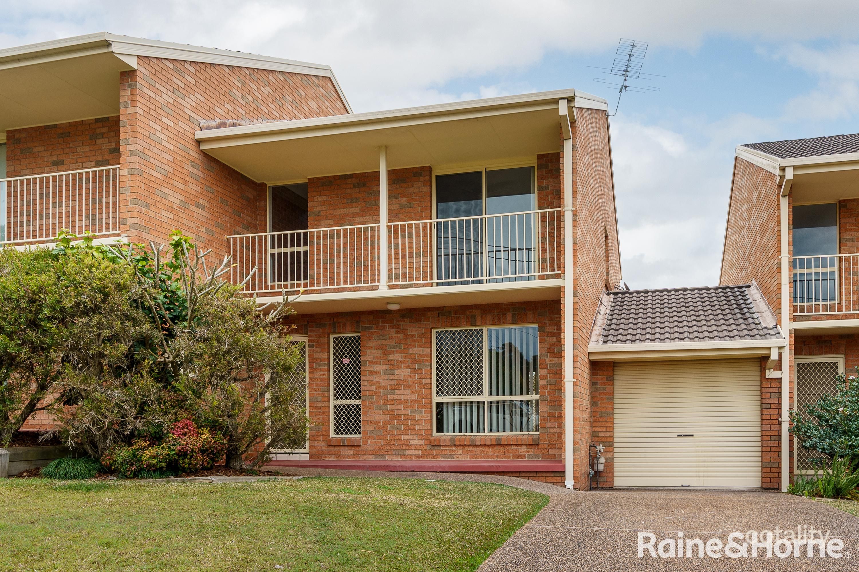 2/66 Allowah St, Waratah West, NSW 2298