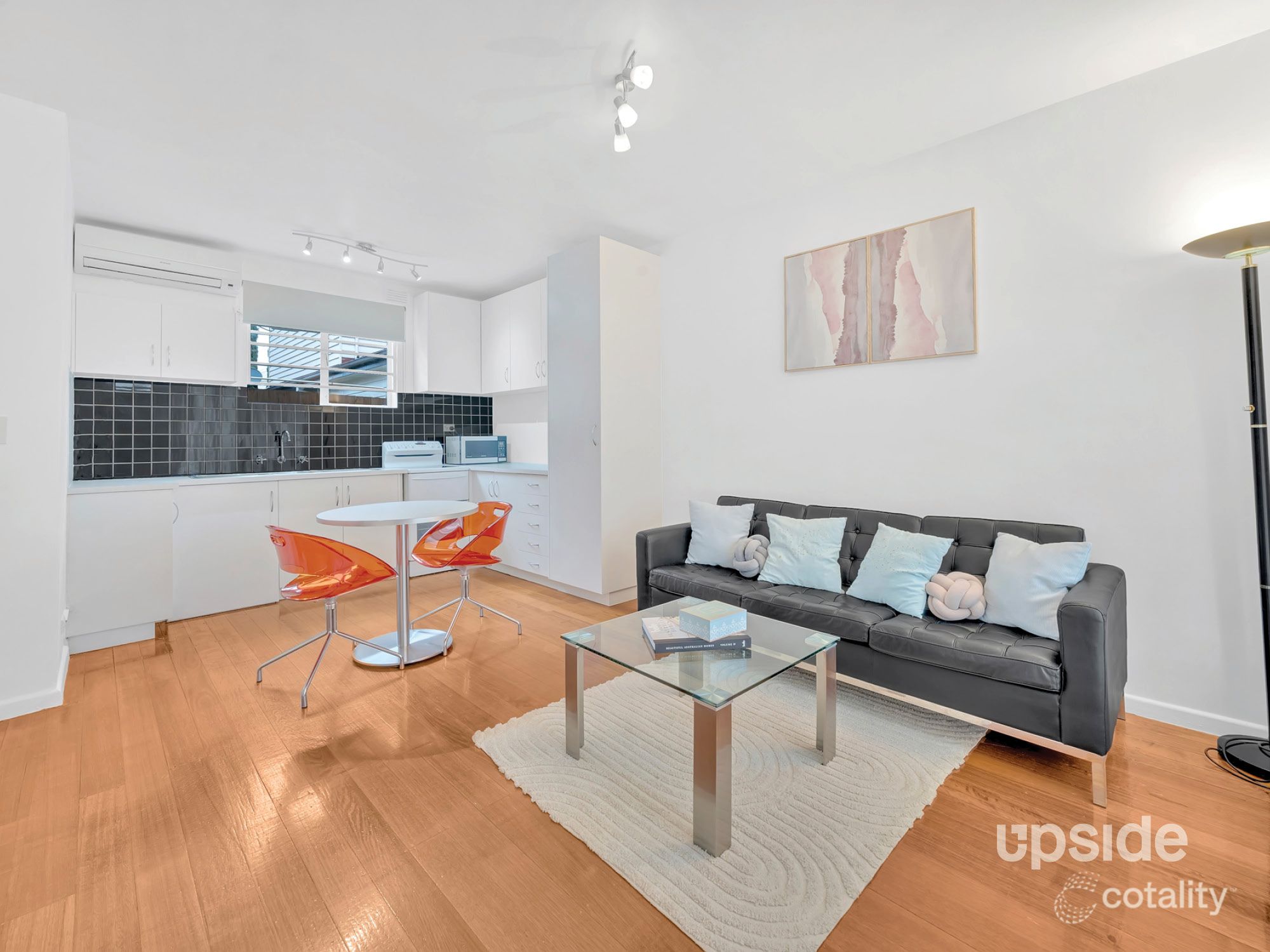 2/7 Saltley St, South Kingsville, VIC 3015
