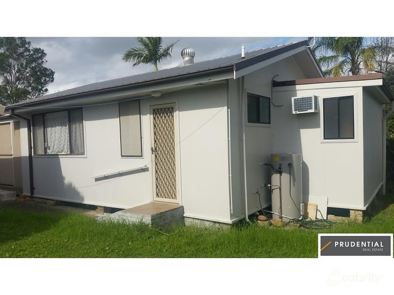 8 Clingan Ave, Lurnea, NSW 2170