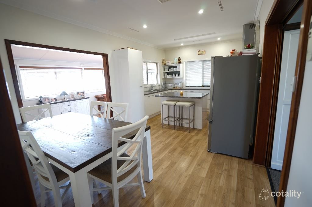 48 Endersbee St, Merredin, WA 6415