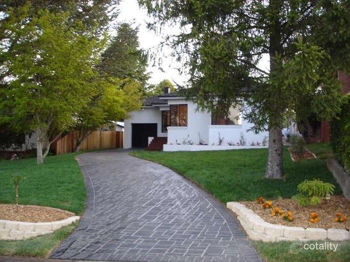 79 Govetts Leap Rd, Blackheath, NSW 2785