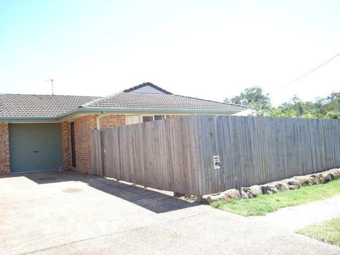 2/190 Olsen Ave, Arundel, QLD 4214