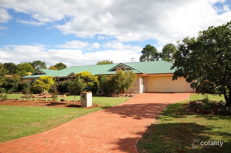 15 Bronwyn Ct, Highfields, QLD 4352