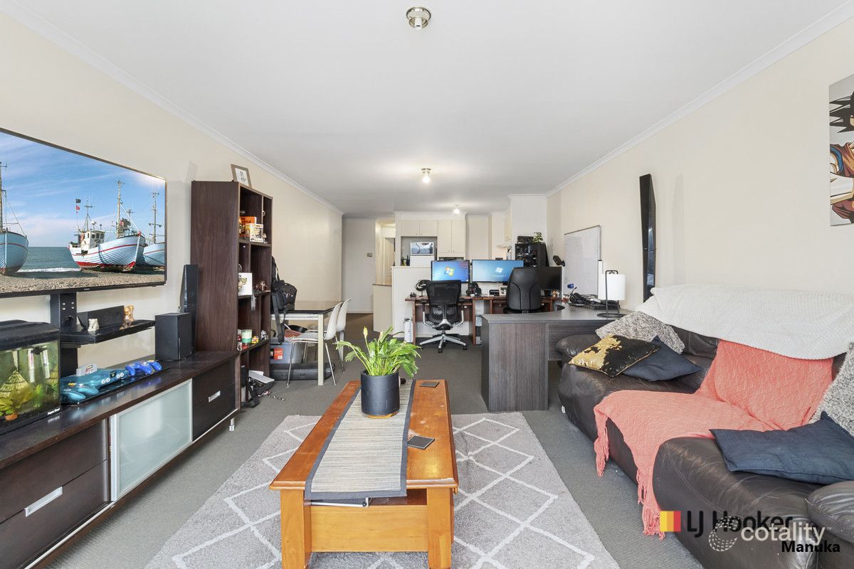 8/41 Leahy Cl, Narrabundah, ACT 2604