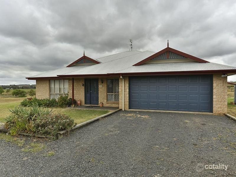 10 James Rd, Goombungee, QLD 4354