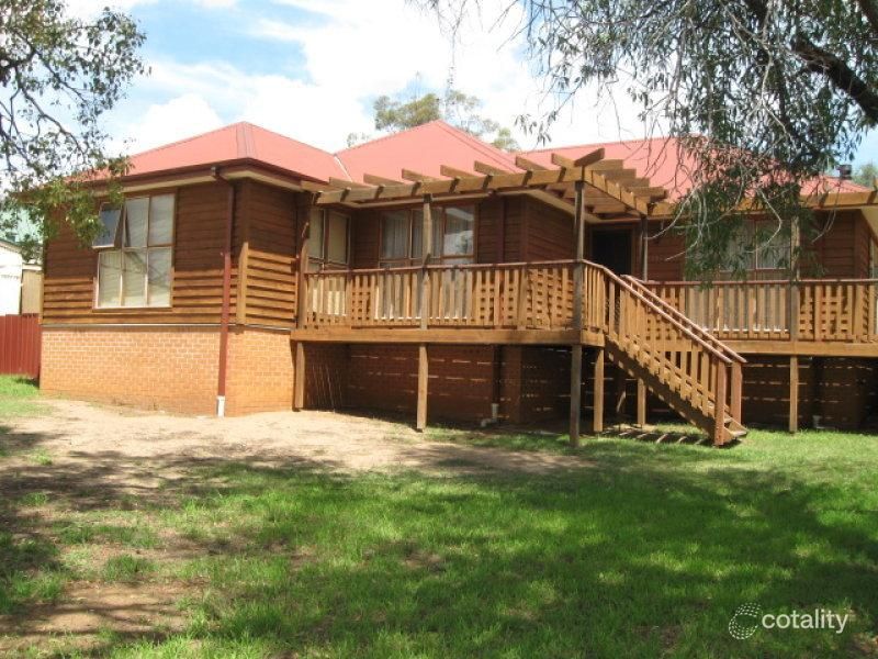 196 Albury St, Harden, NSW 2587