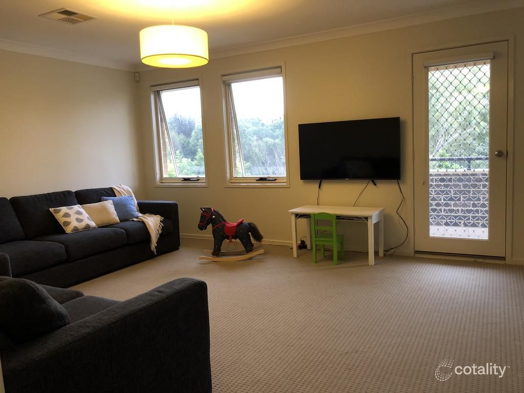 15 Bendoura Cres, Flinders, NSW 2529