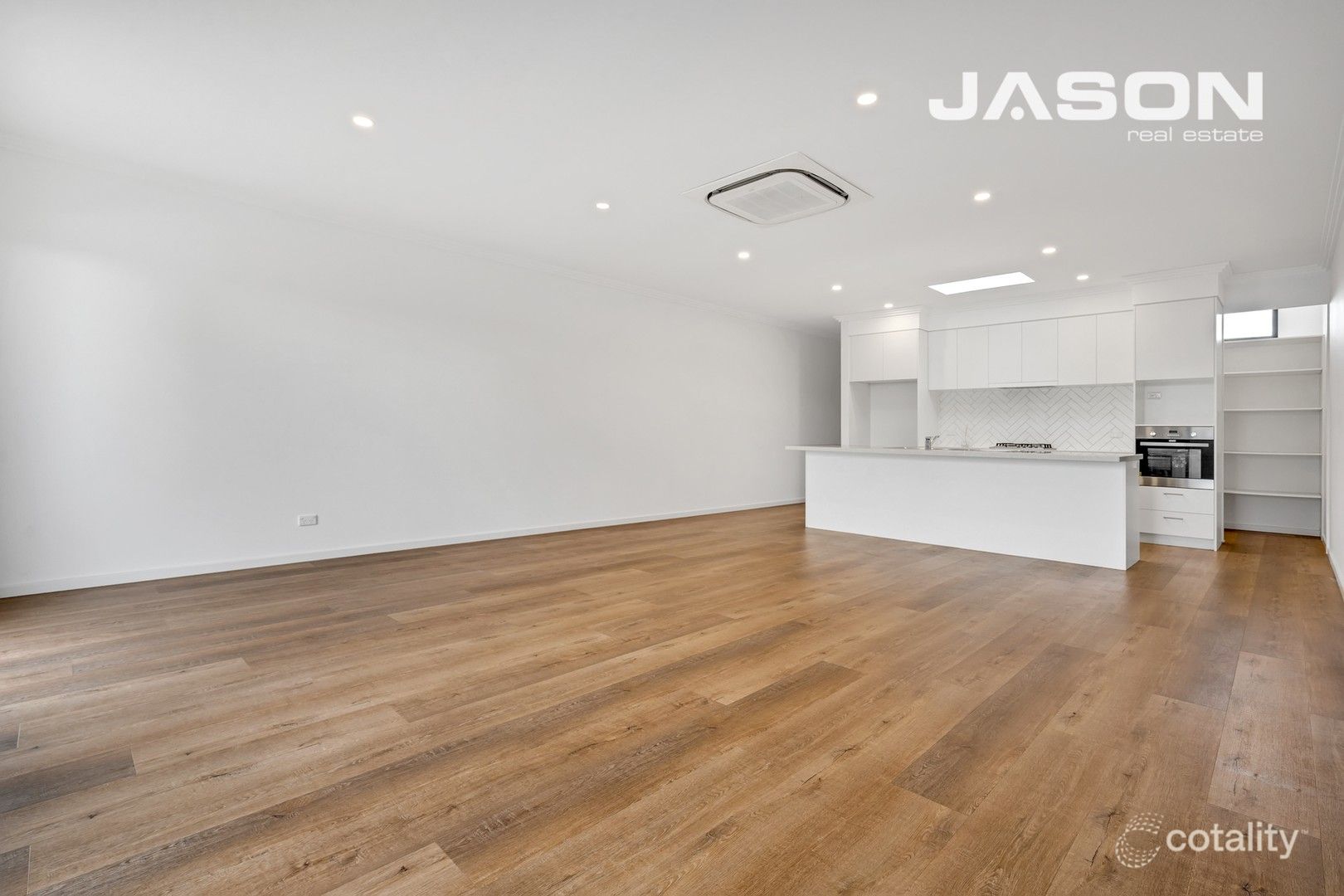 2/47 Dinah Pde, Keilor East, VIC 3033