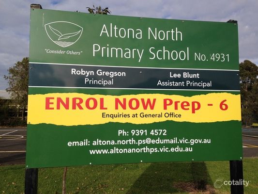 18 Hatherley Gr, Altona North, VIC 3025